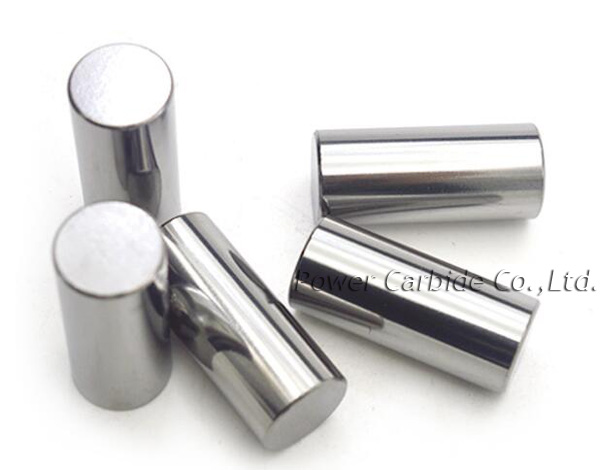 Tungsten carbide stud pins for HPGR roller mills